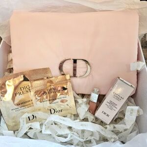 NIB Dior Beauty Pink Clutch/Pouch, Dior Tissue, & 4 Dior Products